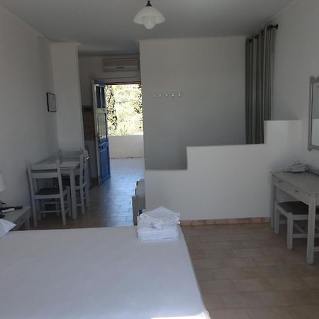 Lianos Hotel Apartments Spetses Town Exterior photo