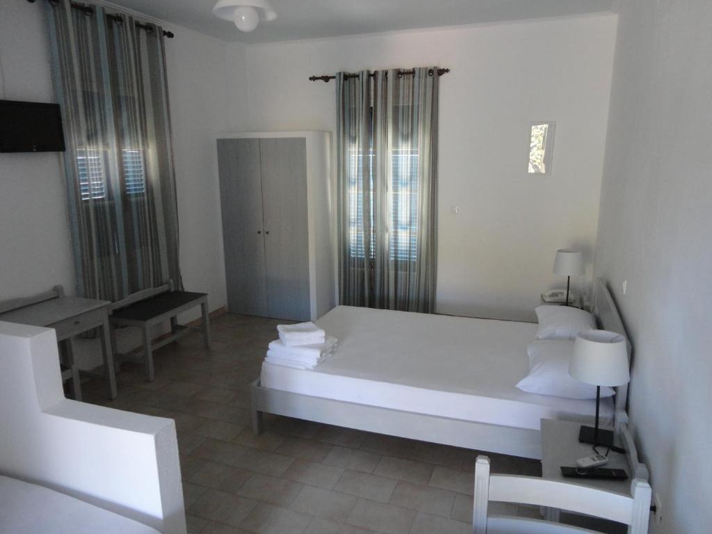 Lianos Hotel Apartments Spetses Town Room photo