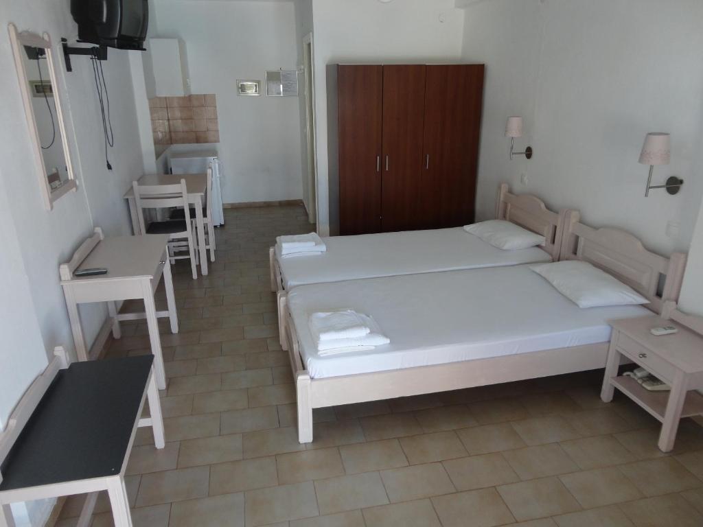 Lianos Hotel Apartments Spetses Town Room photo