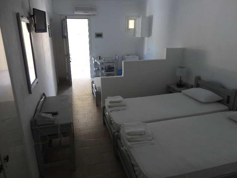 Lianos Hotel Apartments Spetses Town Exterior photo